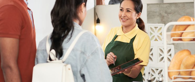 online-and-offline-customers-by-nivmas